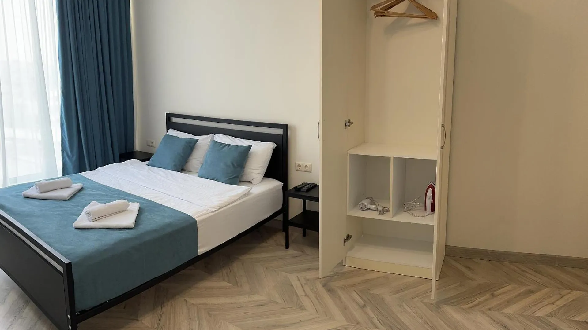 Brothers Apartments With Terrace In Old Tbilisi
