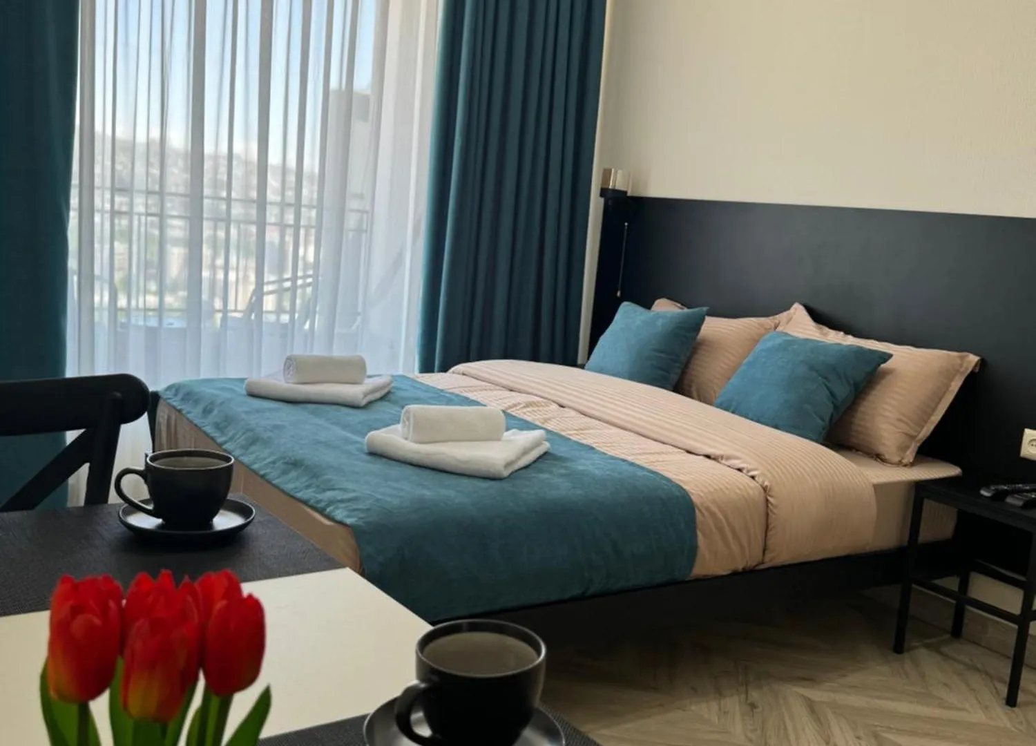 Brothers Apartments With Terrace In Old Tbilisi