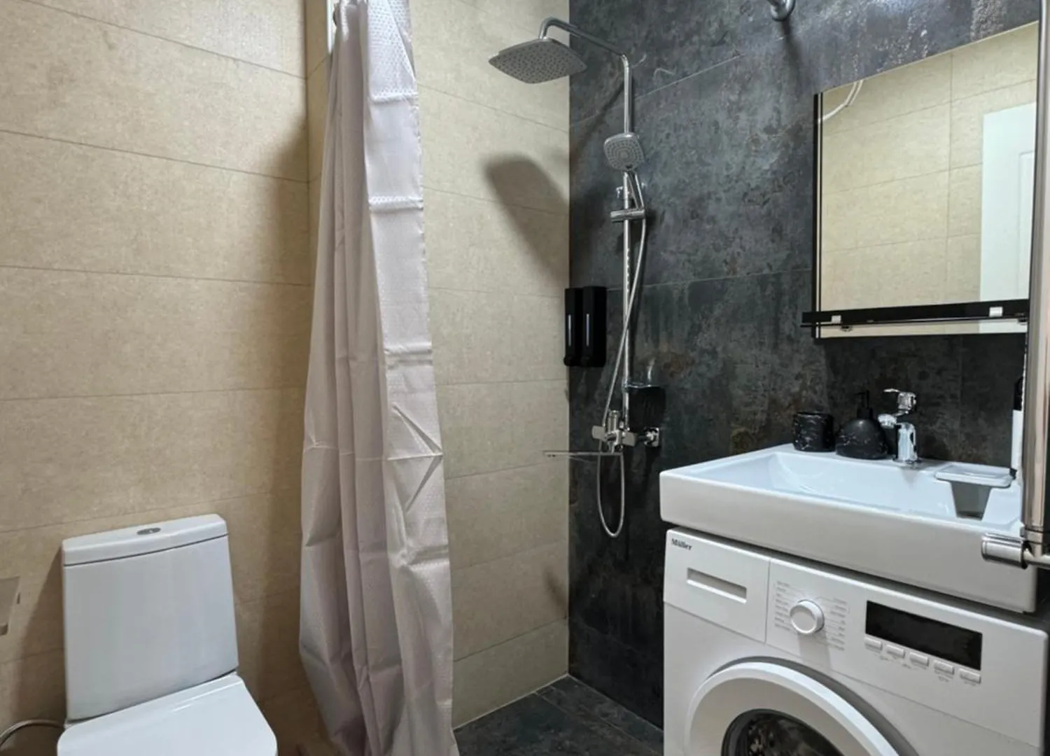 Brothers Apartments With Terrace In Old Tbilisi