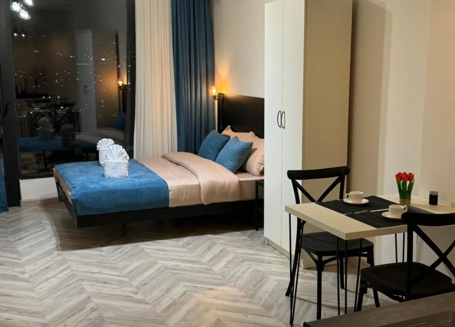 Brothers Apartments With Terrace In Old Tbilisi Georgien