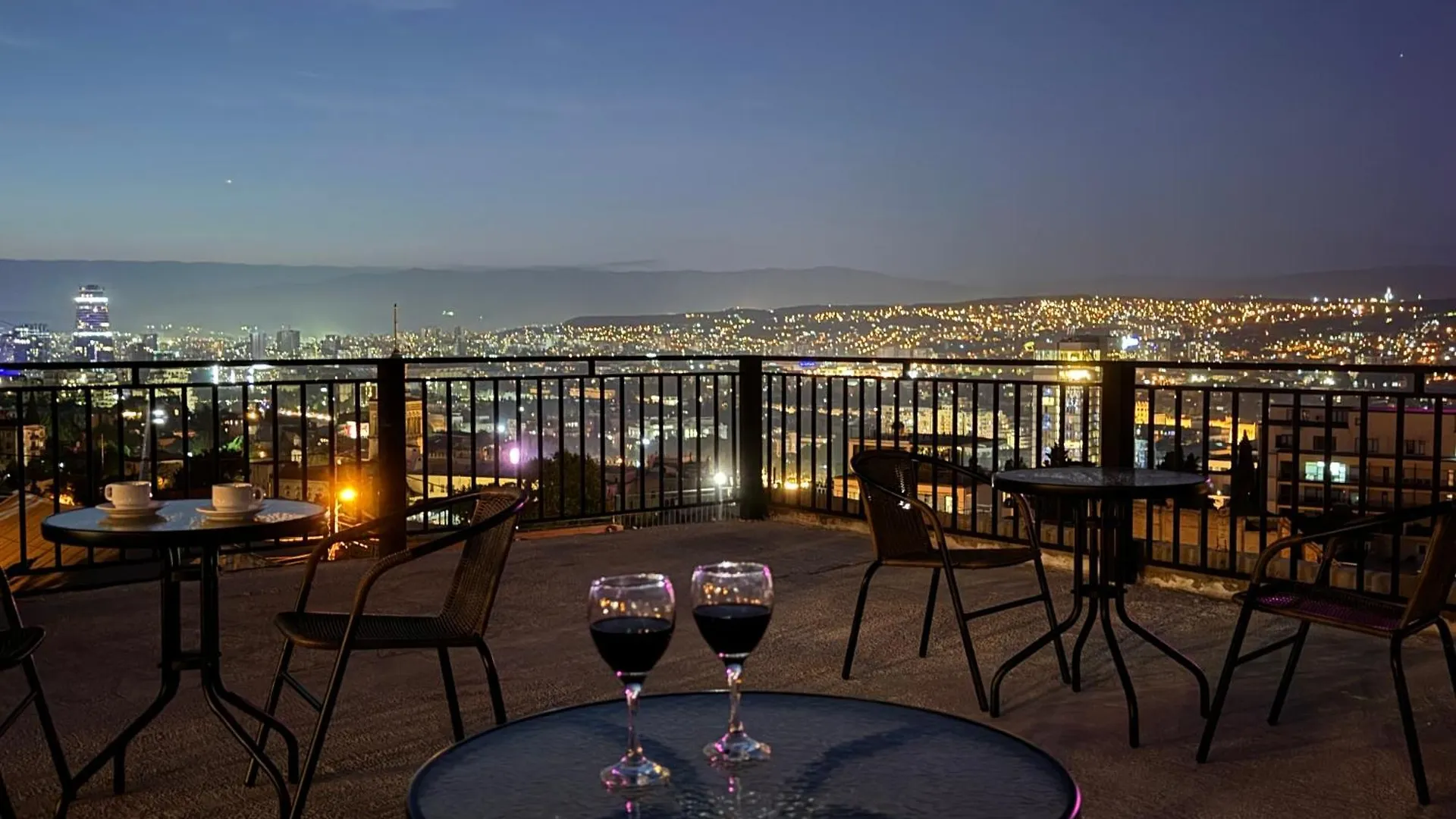 Brothers Apartments With Terrace In Old Tbilisi