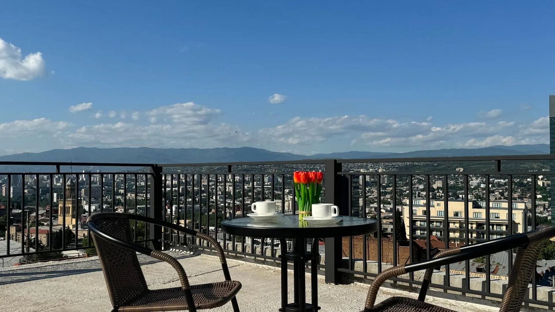 Brothers Apartments With Terrace In Old Tbilisi 0*,